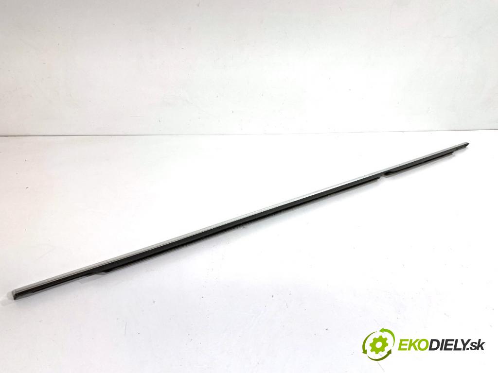 MERCEDES-BENZ S212 Kombi 2010 170 kW E 350 CDI 4-matic (212.289) 2987 Lišta Sbírání: zad pravy