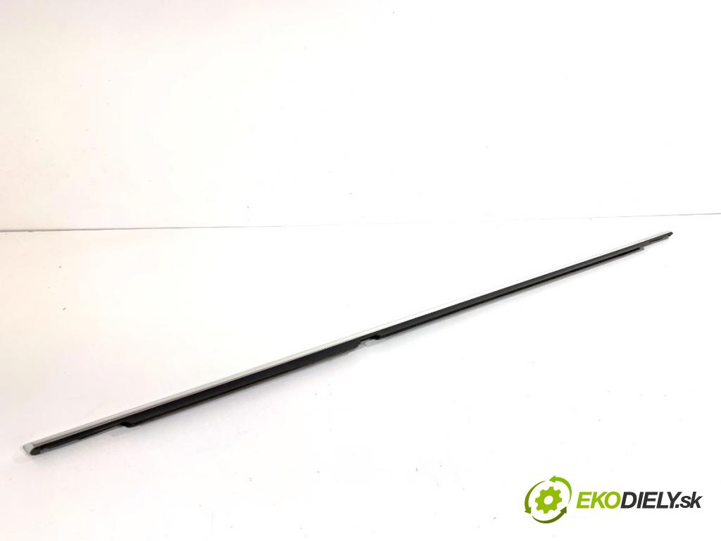 MERCEDES-BENZ S212 Kombi 2010 170 kW E 350 CDI 4-matic (212.289) 2987 lišta Sbírání: zadní část levý