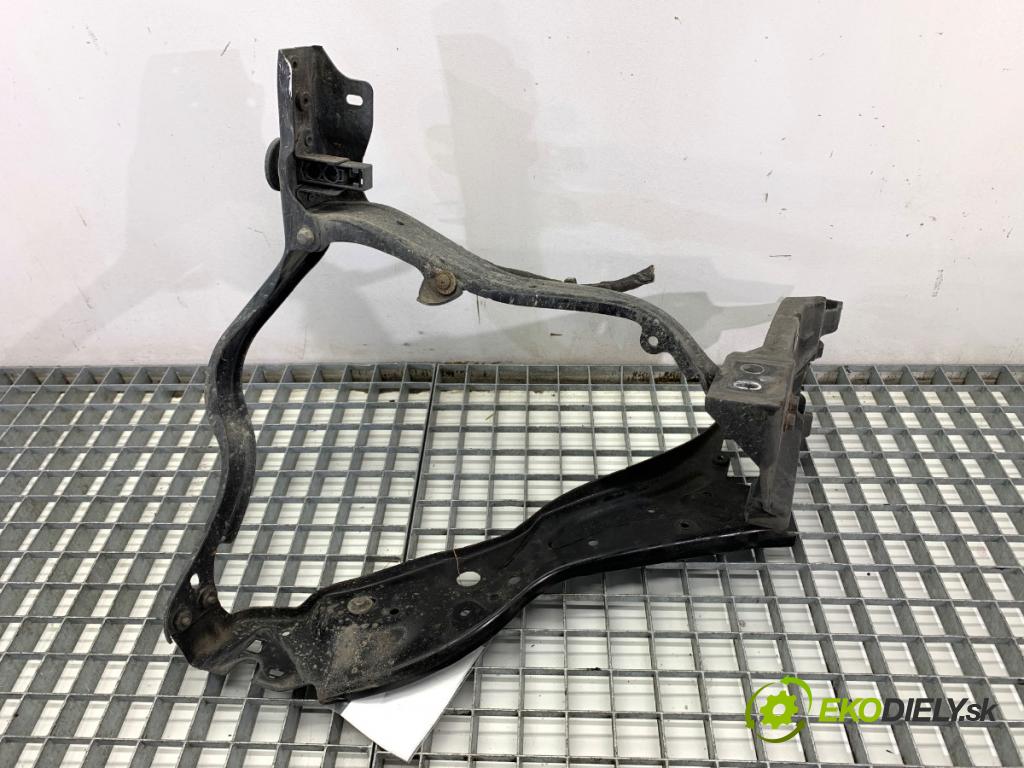 MERCEDES-BENZ S212 Kombi 2010 170 kW E 350 CDI 4-matic (212.289) 2987 uchytenia svetla pravé 212620030