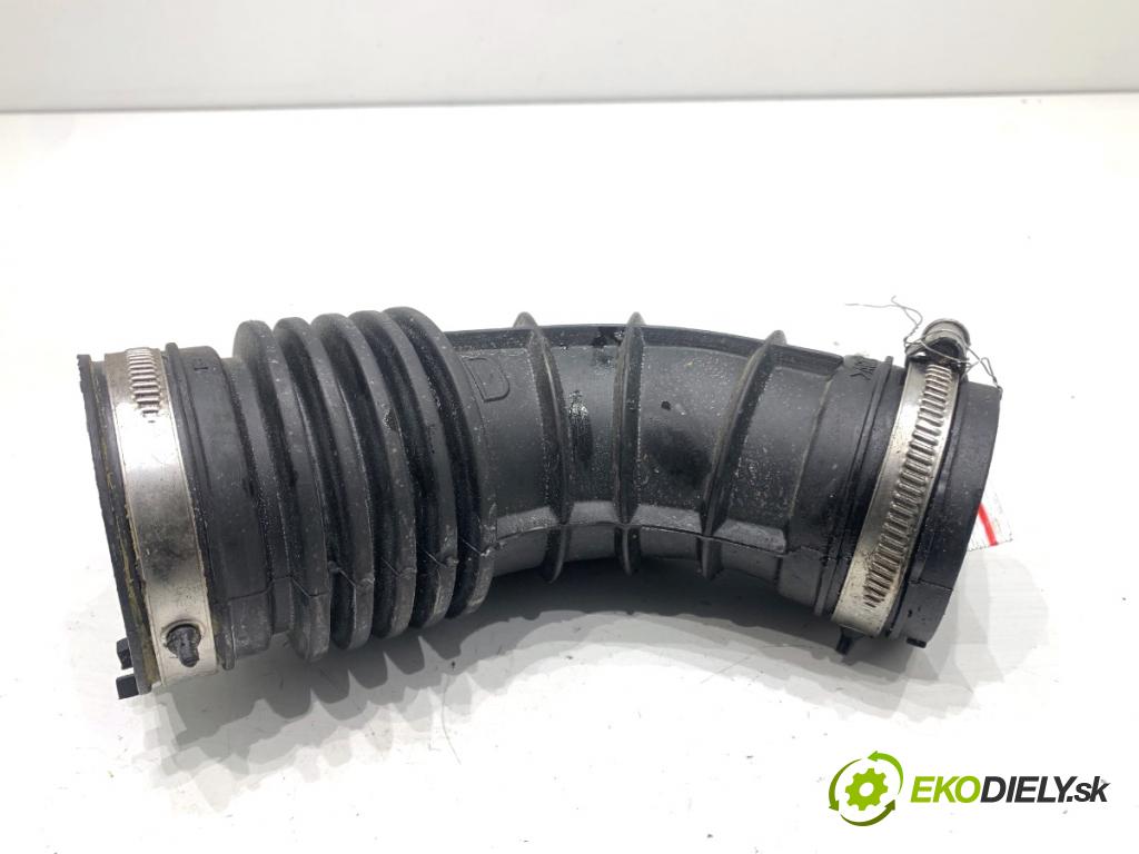 NISSAN QASHQAI J11 SUV 2019 103 kW 1.3 DIG-T 1332 Rúra vzduchu 165758920R