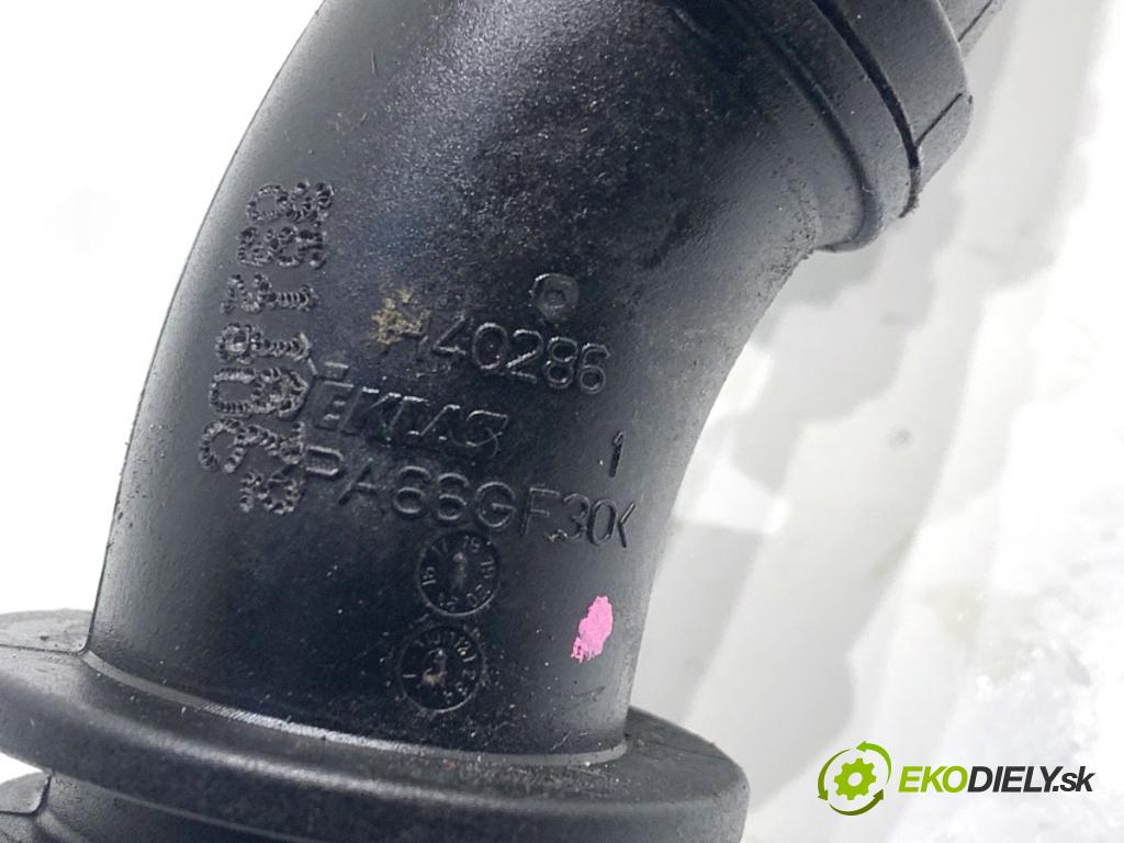 NISSAN QASHQAI J11 SUV 2019 103 kW 1.3 DIG-T 1332 rozdělovač vody 210470257R