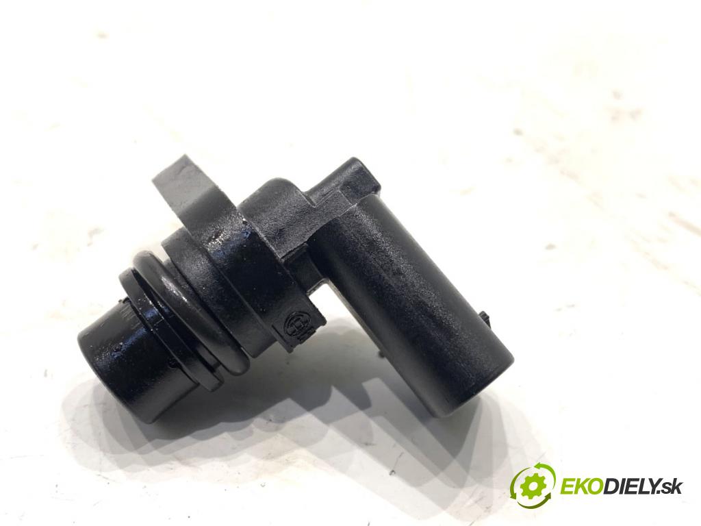 NISSAN QASHQAI J11 SUV 2019 103 kW 1.3 DIG-T 1332 snímač pozice vačkového hřídele 237317290R (Snímač polohy klikového hřídele)