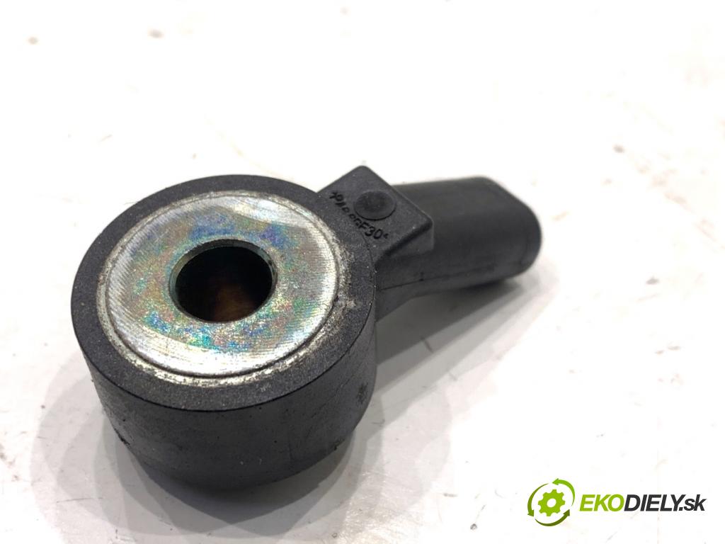 NISSAN QASHQAI J11 SUV 2019 103 kW 1.3 DIG-T 1332 Snímač klepania 220608897R (Snímač)