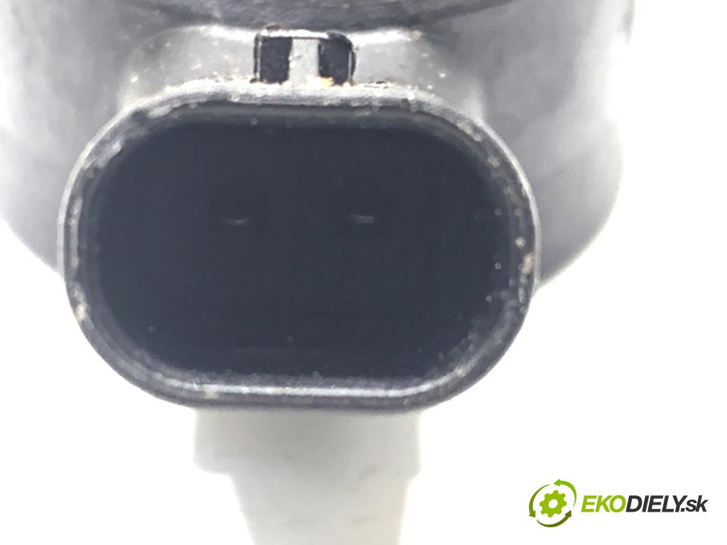 NISSAN QASHQAI J11 SUV 2019 103 kW 1.3 DIG-T 1332 Snímač klepania 220608897R (Snímač)