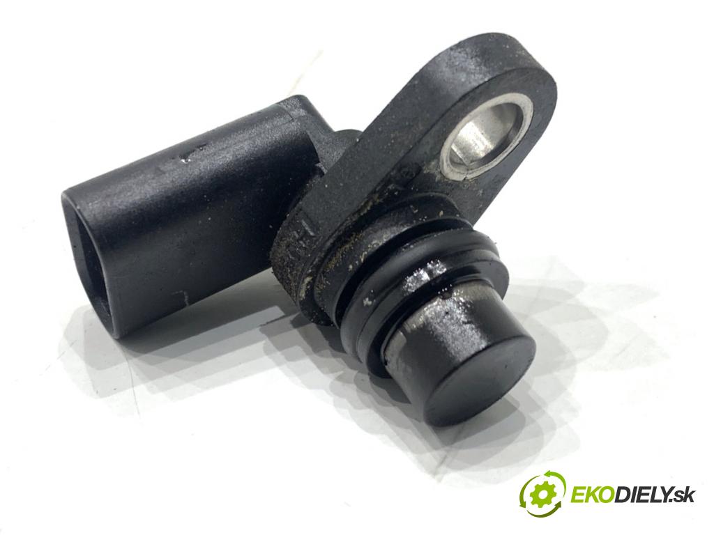 NISSAN QASHQAI J11 SUV 2019 103 kW 1.3 DIG-T 1332 snímač pozice vačkového hřídele 237317290R (Snímač polohy klikového hřídele)