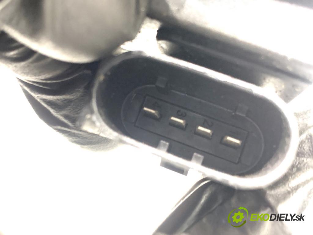 NISSAN QASHQAI J11 SUV 2019 103 kW 1.3 DIG-T 1332 cívka zapalovací 224332935R (Zážehová cívka)