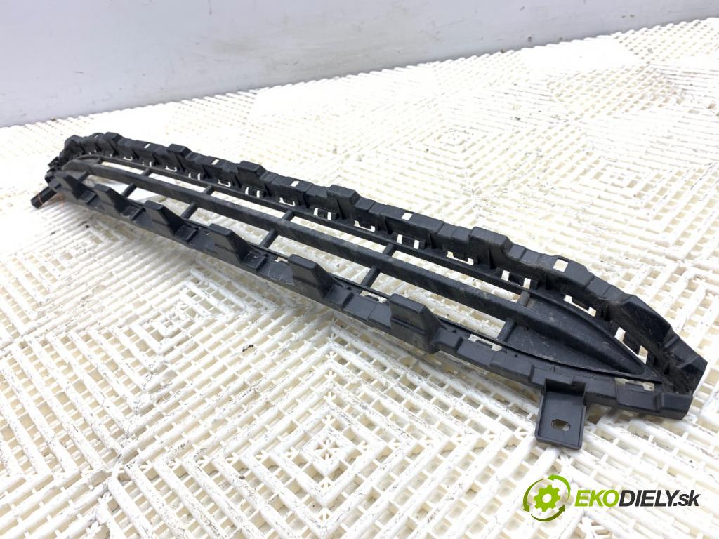 HYUNDAI i30  2024 71 kW 1.5 DPI   (1498 ccm / 71 kW / 97 KM) 1498 mří nárazníka přední část 86561-G4900 (Přední mřížka (maska chladiče))