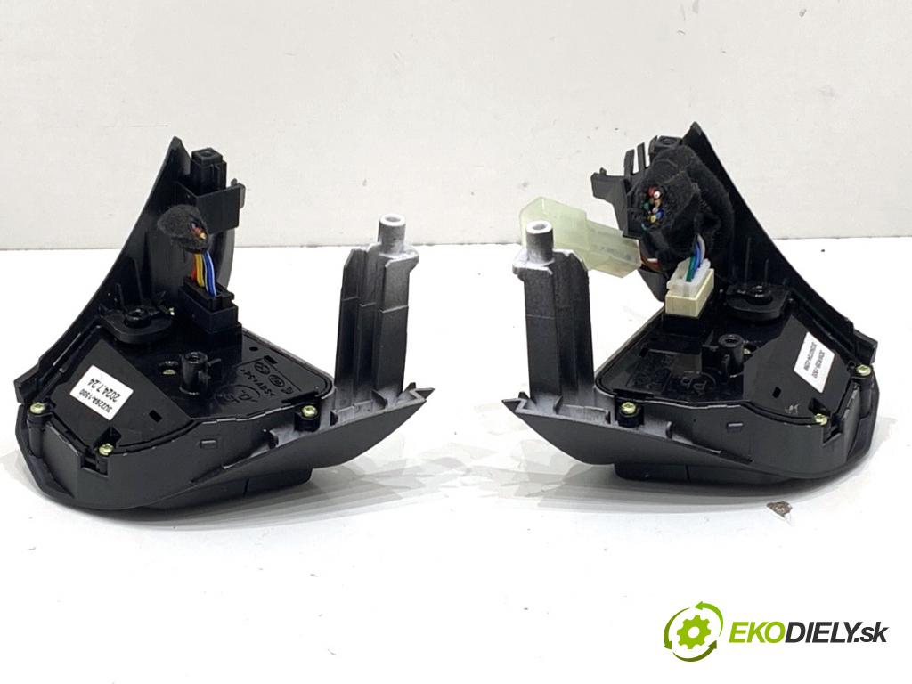 HYUNDAI i30  2024 71 kW 1.5 DPI   (1498 ccm / 71 kW / 97 KM) 1498 SPÍNAČE: volantu 96720-G4770