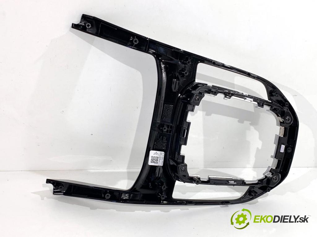 HYUNDAI i30  2024 71 kW 1.5 DPI   (1498 ccm / 71 kW / 97 KM) 1498 lišta kryt TUNEL: