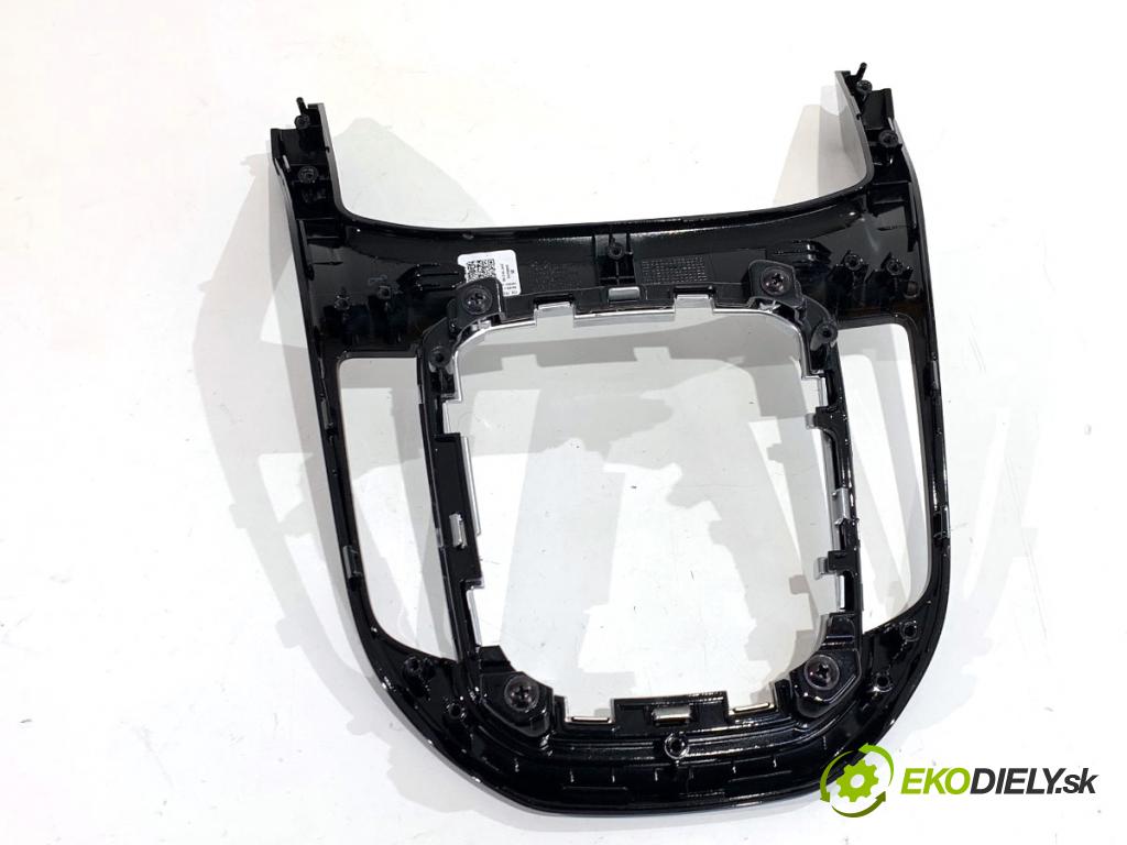 HYUNDAI i30  2024 71 kW 1.5 DPI   (1498 ccm / 71 kW / 97 KM) 1498 lišta kryt TUNEL: