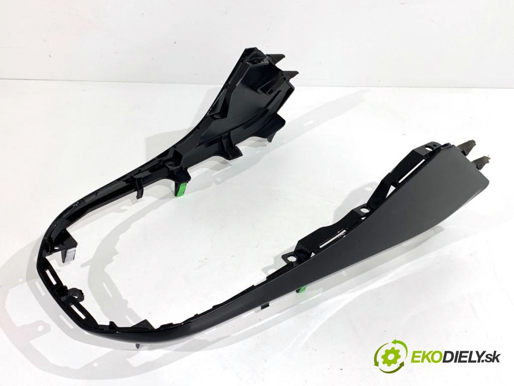 HYUNDAI i30  2024 71 kW 1.5 DPI   (1498 ccm / 71 kW / 97 KM) 1498 lišta kryt TUNEL: 