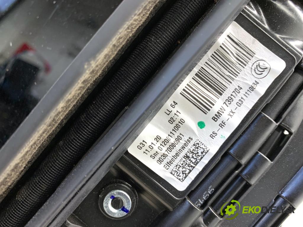 BMW G31 Kombi 2020 140 kW 520 d 1995 strešné okno 7391704 (Sklo karosérie)