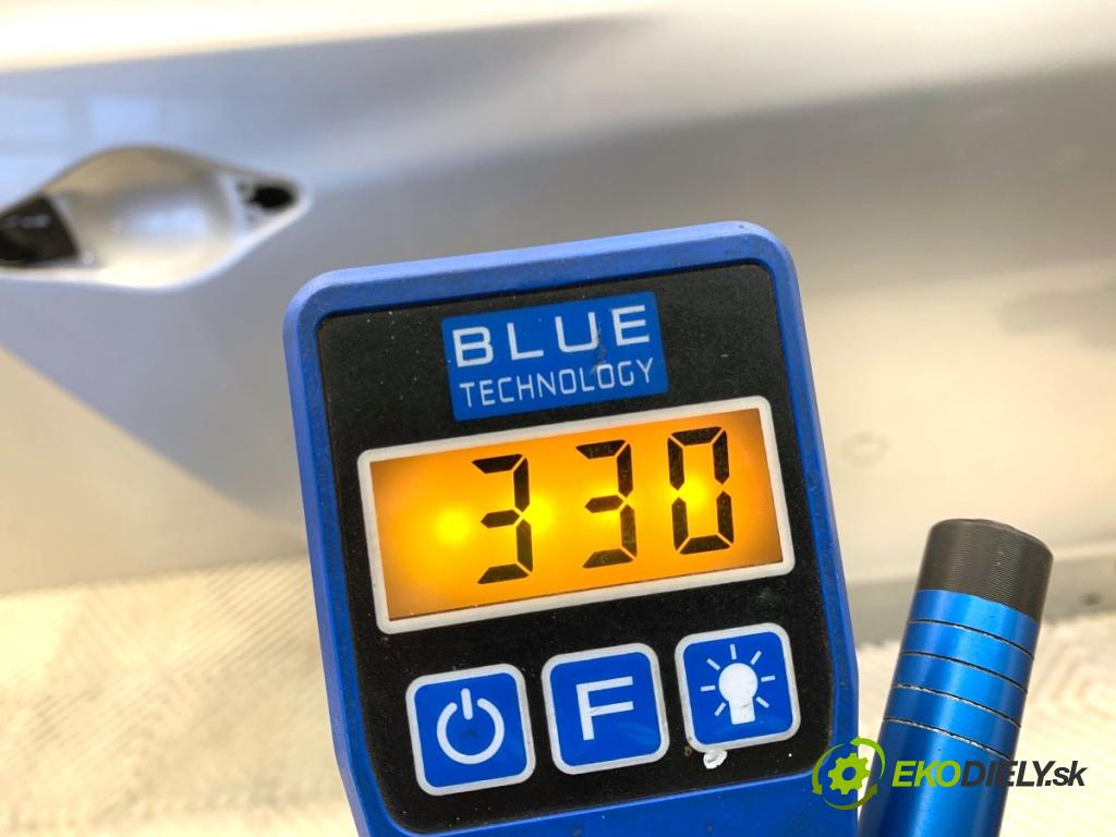 HYUNDAI ix35 SUV 2013 135 kW 2.0 CRDi 4WD 1995 Dvere pravy zad RAH