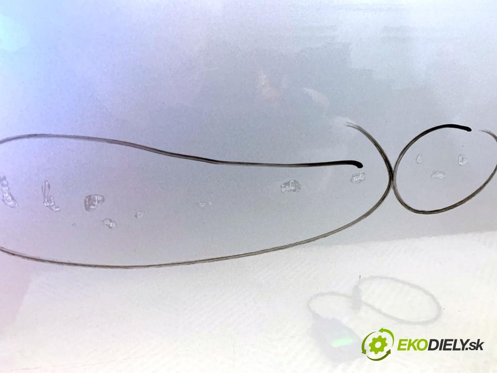 HYUNDAI ix35 SUV 2013 135 kW 2.0 CRDi 4WD 1995 dveře pravý přední část RAH