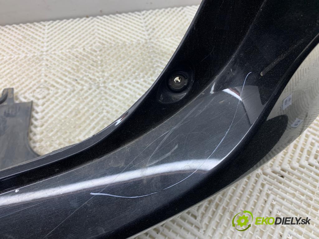 JAGUAR F-PACE SUV 2016 120 kW 2.0 TD4 1999 Nárazník zad  (Kľučka dverí ostatné)