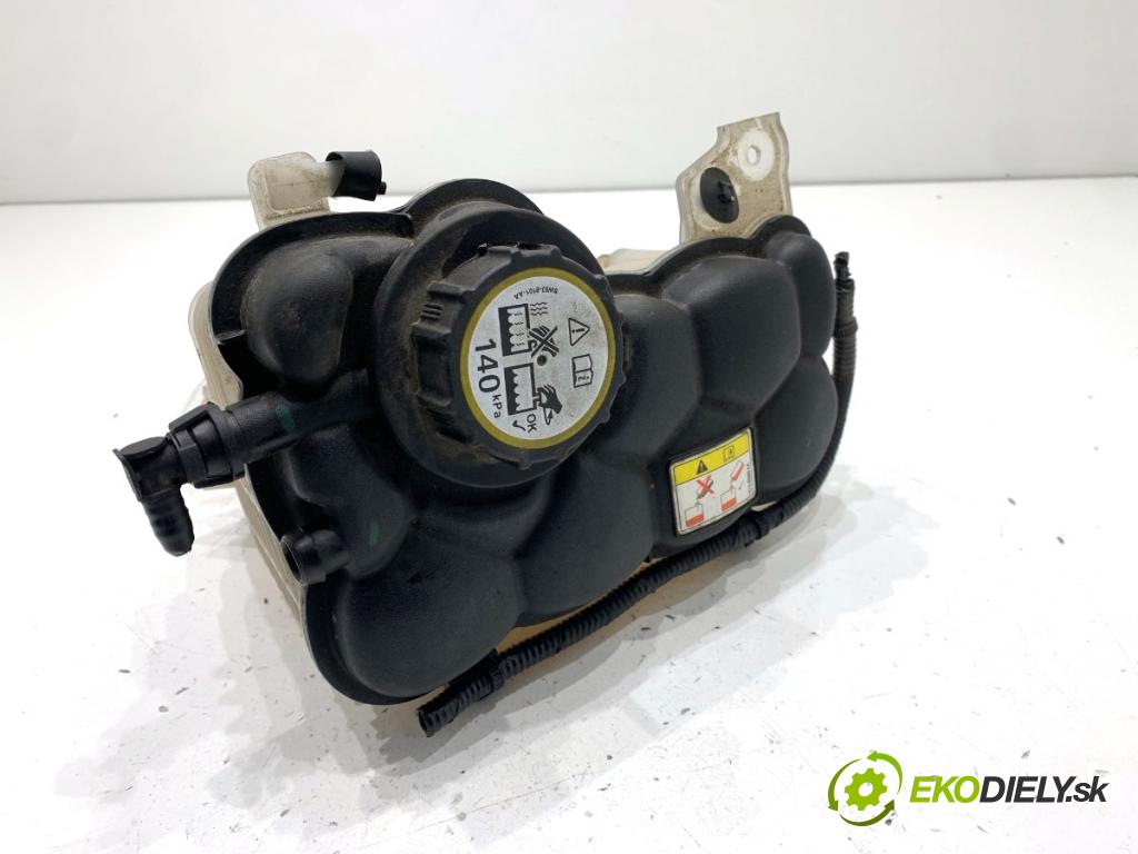 JAGUAR F-PACE SUV 2016 120 kW 2.0 TD4 1999 nádržka vyrovnávací kapaliny chadicího 