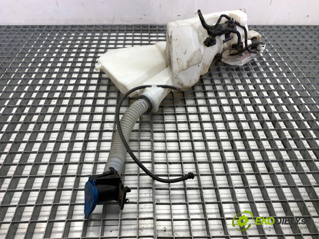 JAGUAR F-PACE SUV 2016 120 kW 2.0 TD4 1999 Nádržka ostrekovačov HK83-17B613-BC