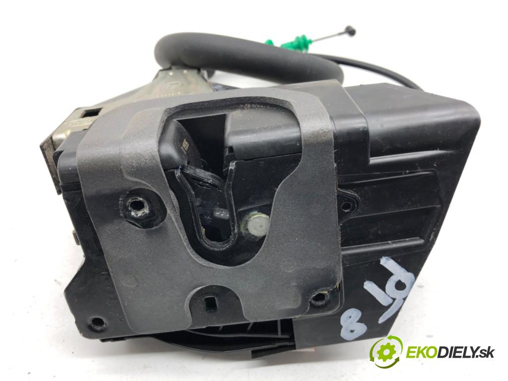 JAGUAR F-PACE SUV 2016 120 kW 2.0 TD4 1999 zámok Dvere pravy zad HK83-24994-AB