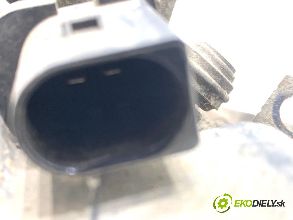 JAGUAR F-PACE SUV 2016 120 kW 2.0 TD4 1999 Brzdič strmeň pravy zad GX73-2K327-BE