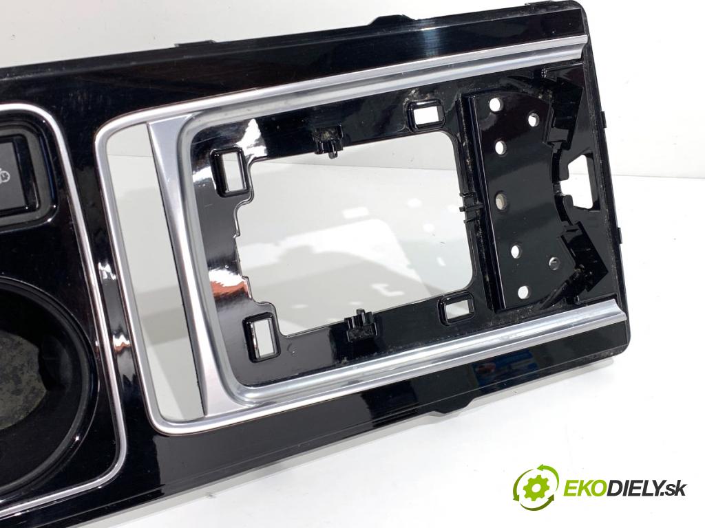 JAGUAR F-PACE SUV 2016 120 kW 2.0 TD4 1999 držák na nápoje  (Držák nápojů)