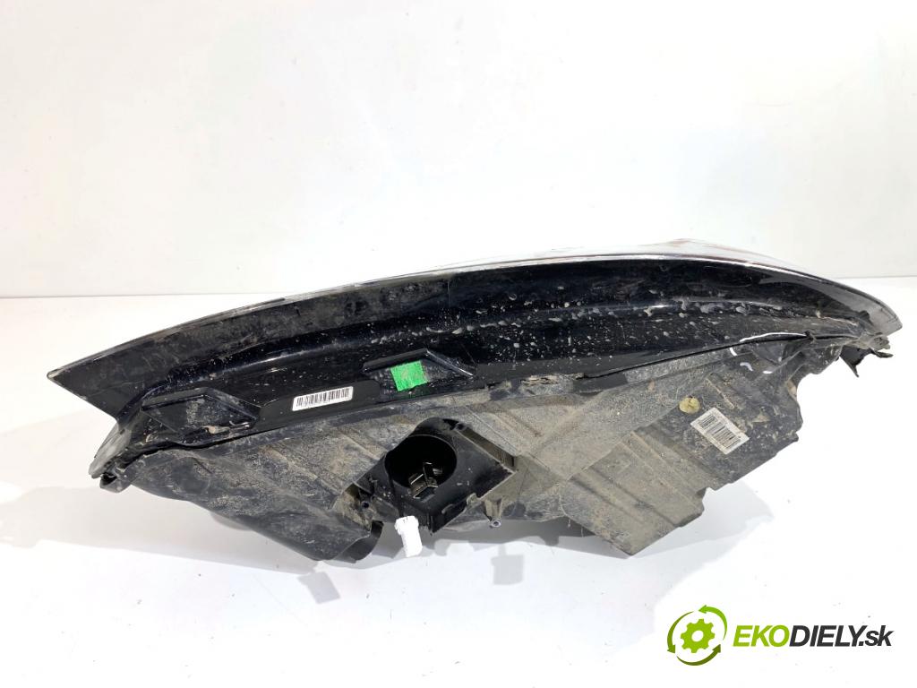 JAGUAR F-PACE SUV 2016 120 kW 2.0 TD4 1999 světlomet levý přední část GX63-13W030-EE