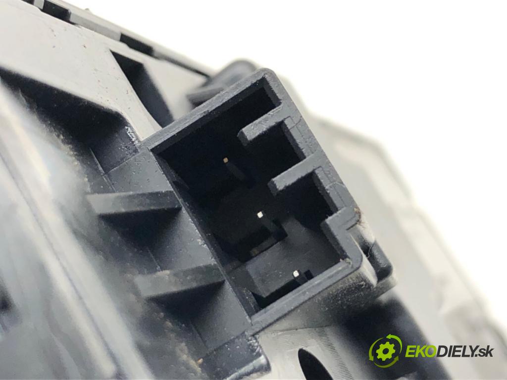 JAGUAR F-PACE SUV 2016 120 kW 2.0 TD4 1999 Prepínač okien  (Prepínacie páčky pod volantom)