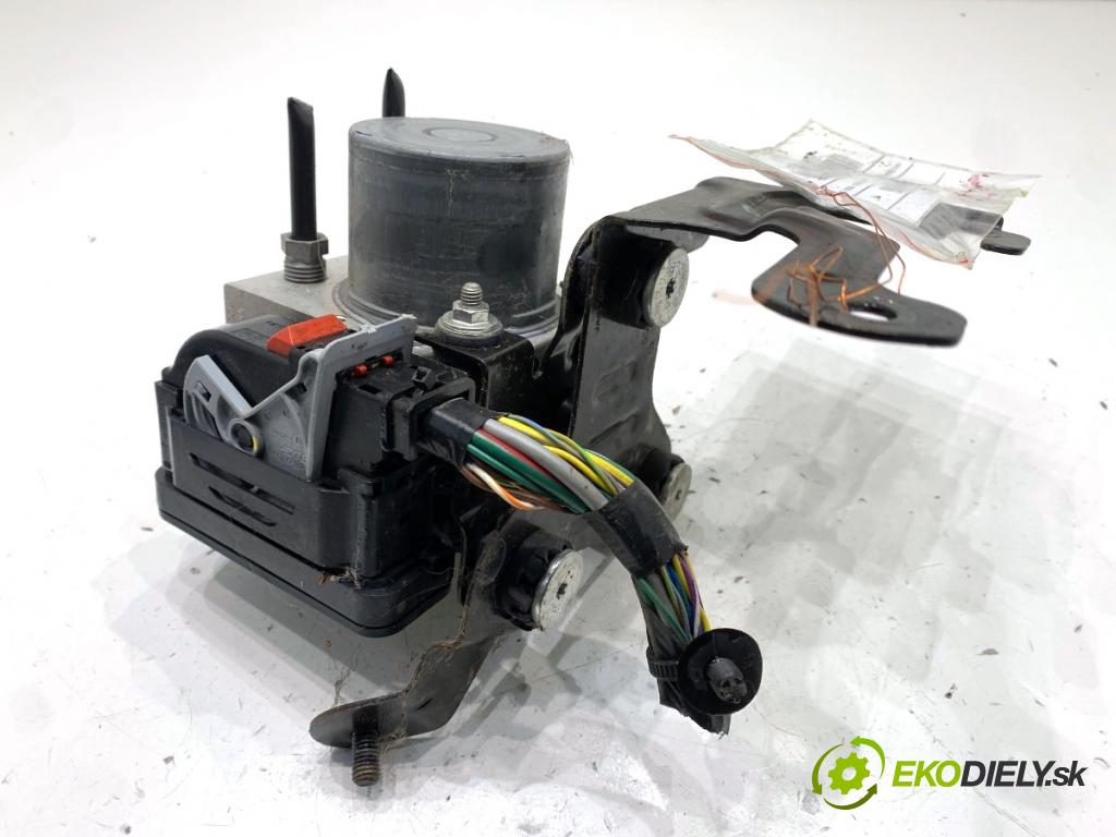 JAGUAR F-PACE SUV 2016 120 kW 2.0 TD4 1999 Pumpa ABS  (Pumpa ABS)