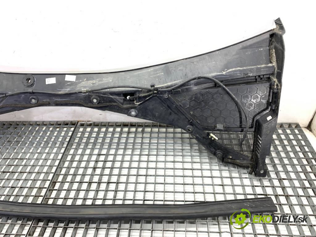 JAGUAR F-PACE SUV 2016 120 kW 2.0 TD4 1999 Torpédo, plast pod čelné okno HK83-4105-A (Torpédo (plast pod čelným sklom))