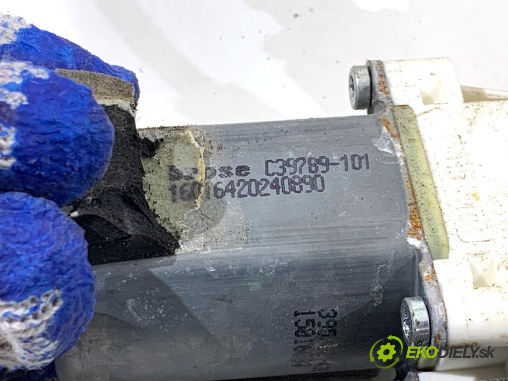 JAGUAR F-PACE SUV 2016 120 kW 2.0 TD4 1999 mechanismus okna pravý zadní část HK83-27000-AB