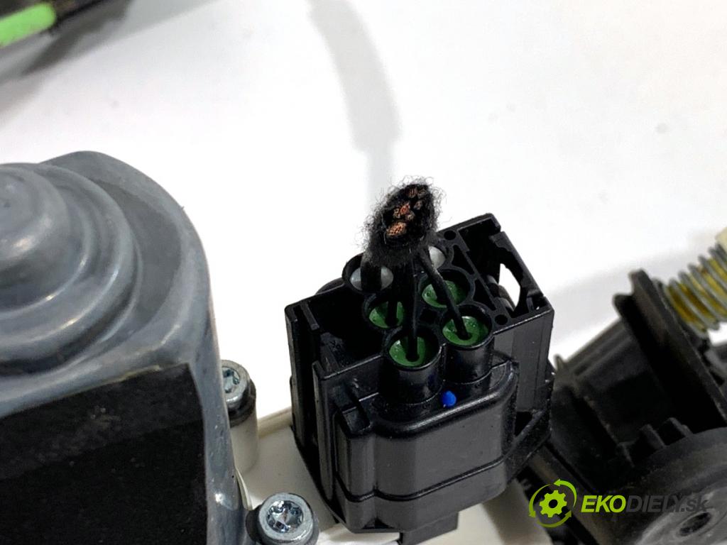 JAGUAR F-PACE SUV 2016 120 kW 2.0 TD4 1999 Mechanizmus okna pravy predný HK83-23200-AC