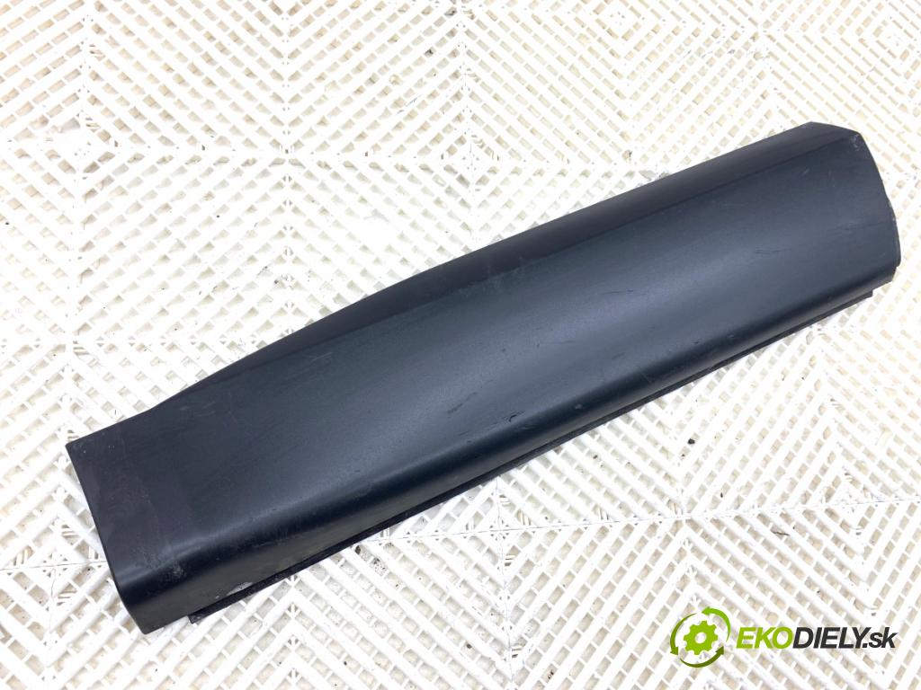 JAGUAR F-PACE SUV 2016 120 kW 2.0 TD4 1999 lišta dveře pravý zadní část 