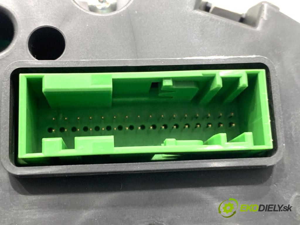 JAGUAR F-PACE SUV 2016 120 kW 2.0 TD4 1999 prístrojovka HK8310849ED (Přístrojová deska)