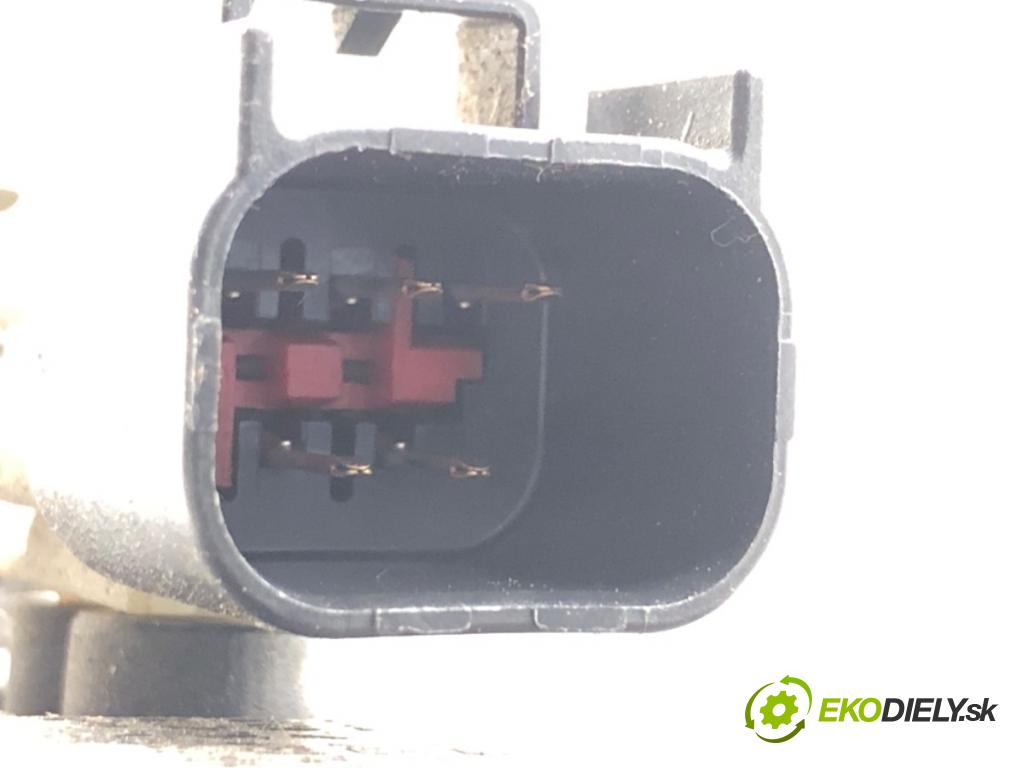 JAGUAR F-PACE SUV 2016 120 kW 2.0 TD4 1999 Svetlo pravy zad HK83-13404-AC