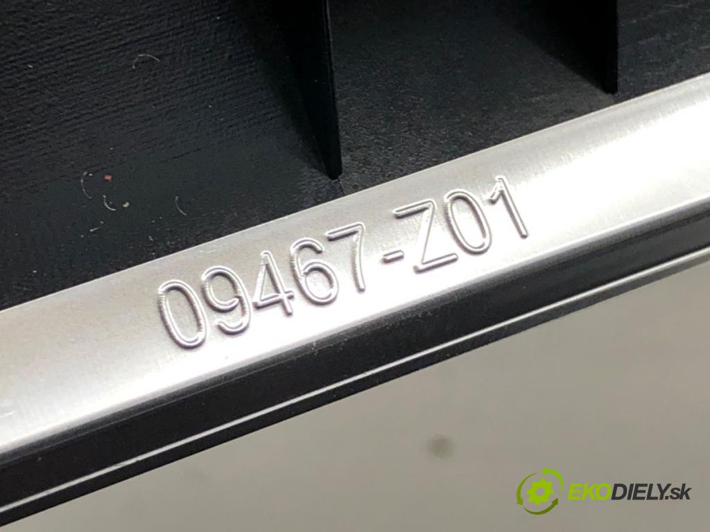 JAGUAR F-PACE SUV 2016 120 kW 2.0 TD4 1999 Mriežky kúrenia predný GX73-014L21-BE