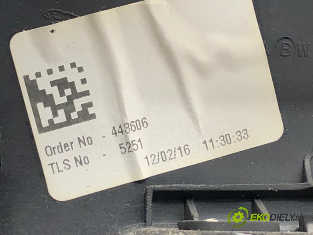 JAGUAR F-PACE SUV 2016 120 kW 2.0 TD4 1999 mří topení zadní část BJ32-014A22-AD