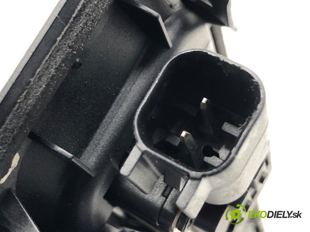 JAGUAR F-PACE SUV 2016 120 kW 2.0 TD4 1999 Kľučka dverí zad HK83432B10BB