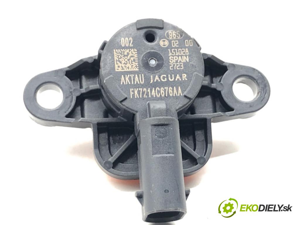 JAGUAR F-PACE SUV 2016 120 kW 2.0 TD4 1999 snímač nárazu FK7214C676AA (Snímač nárazu)