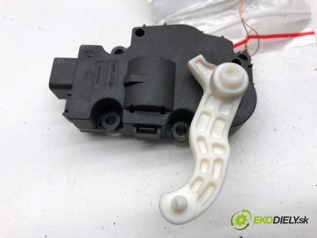 JAGUAR F-PACE SUV 2016 120 kW 2.0 TD4 1999 motor topení EFB497