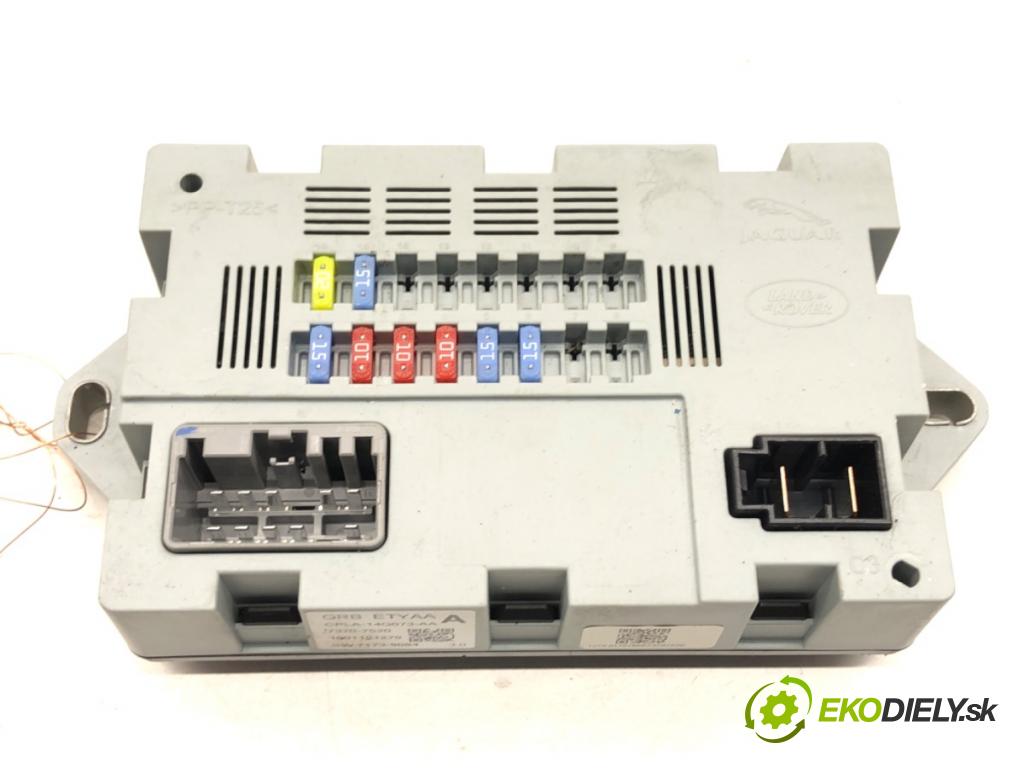 JAGUAR F-PACE SUV 2016 120 kW 2.0 TD4 1999 skříňka poistková CPLA-14Q073-AA (Pojistková skříňka)