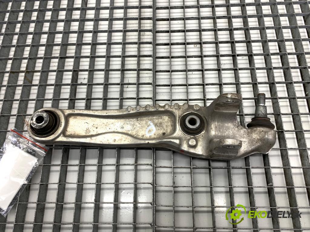 JAGUAR F-PACE SUV 2016 120 kW 2.0 TD4 1999 rameno pravý přední část HK83-3C254