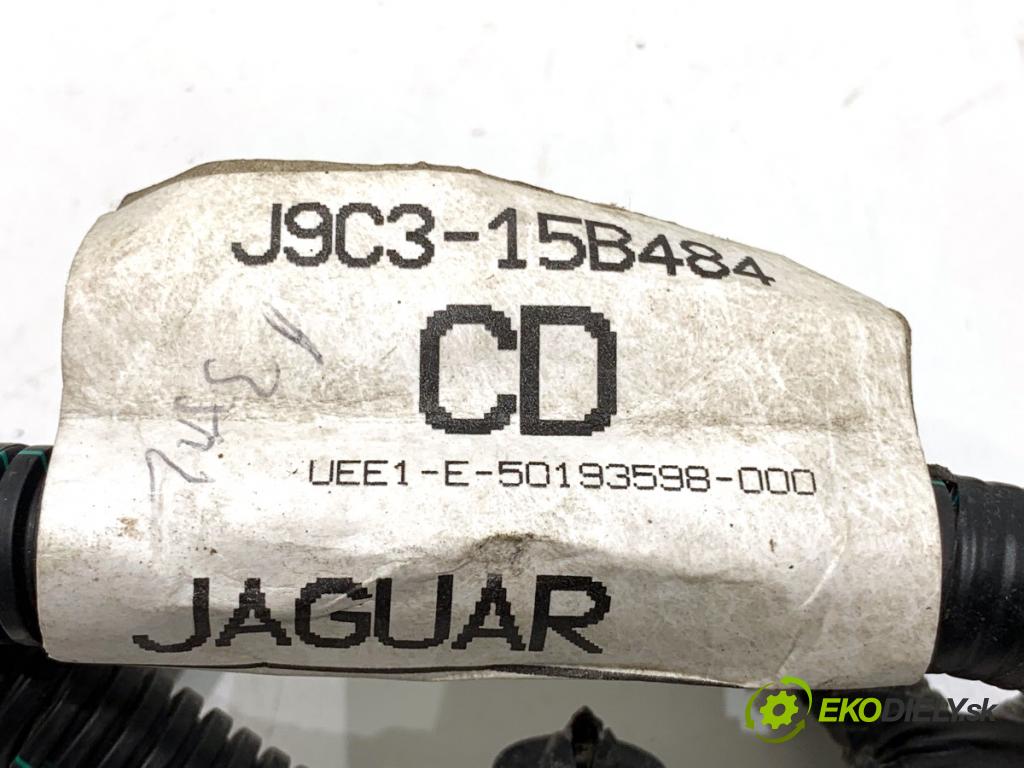 JAGUAR E-PACE SUV 2020 132 kW 2.0 D180 AWD 1999 Káblovačka PDC zad J9C3-15B484-CD
