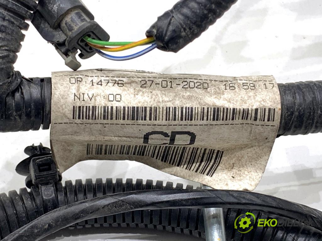 JAGUAR E-PACE SUV 2020 132 kW 2.0 D180 AWD 1999 káblovačka PDC zadní část J9C3-15B484-CD