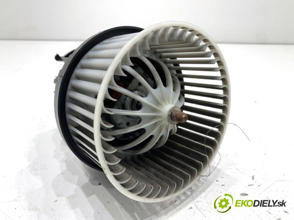 JAGUAR E-PACE SUV 2020 132 kW 2.0 D180 AWD 1999 ventilátor kúrenia 