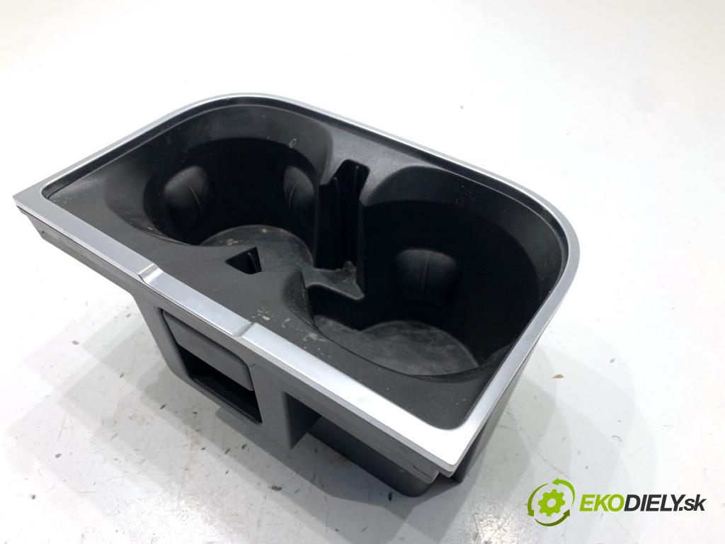 JAGUAR E-PACE SUV 2020 132 kW 2.0 D180 AWD 1999 Držiak na nápoje J9C3-045H62-B (Držiak (úchyt) na nápoje)