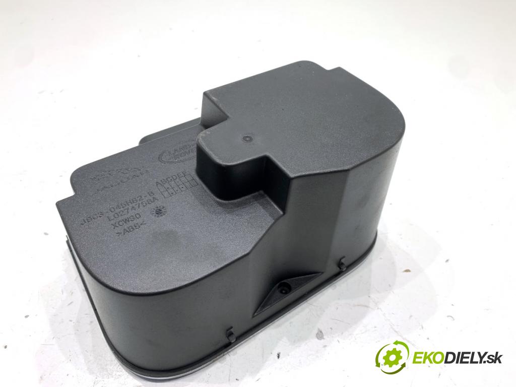 JAGUAR E-PACE SUV 2020 132 kW 2.0 D180 AWD 1999 Držiak na nápoje J9C3-045H62-B (Držiak (úchyt) na nápoje)