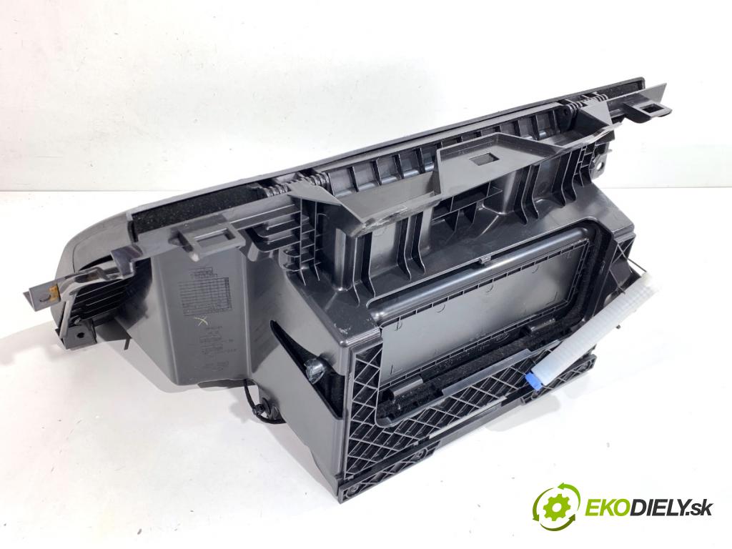 JAGUAR E-PACE SUV 2020 132 kW 2.0 D180 AWD 1999 Priehradka, kastlík spolujazdca  (Priehradka (kastlík))