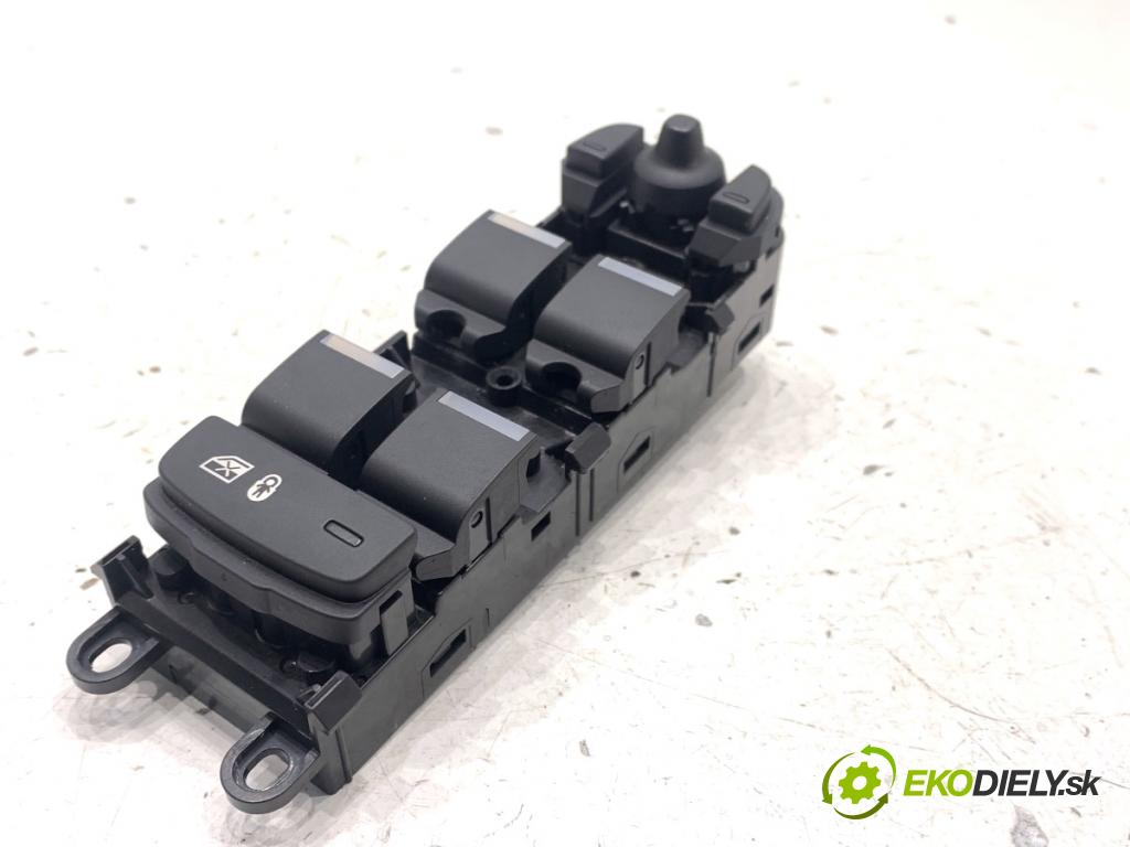 JAGUAR E-PACE SUV 2020 132 kW 2.0 D180 AWD 1999 Prepínač okien HK83-14540-AA (Prepínacie páčky pod volantom)