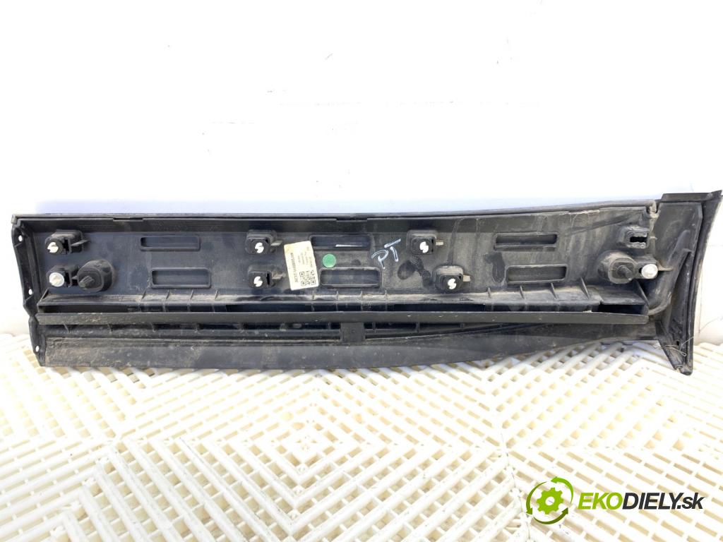 JAGUAR E-PACE SUV 2020 132 kW 2.0 D180 AWD 1999 lišta dveře pravý zadní část J9C3274A48BD