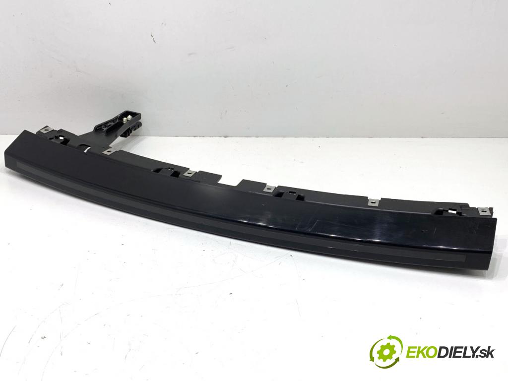 JAGUAR E-PACE SUV 2020 132 kW 2.0 D180 AWD 1999 světlo brzdových světel 