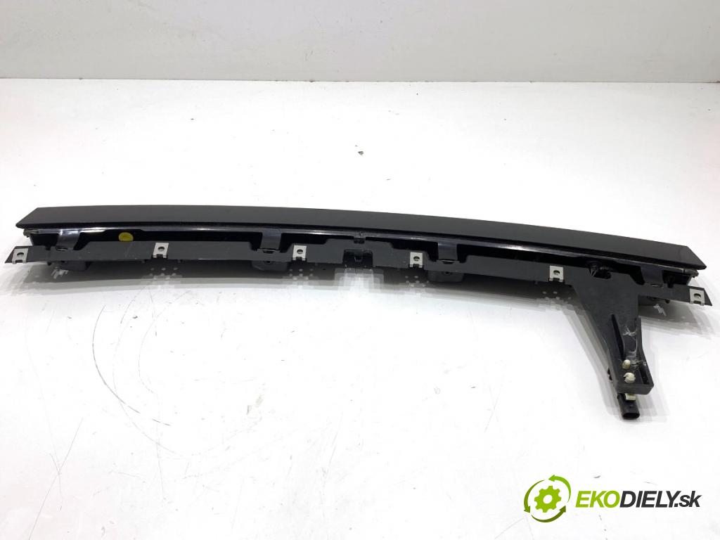 JAGUAR E-PACE SUV 2020 132 kW 2.0 D180 AWD 1999 Svetlo brzdových svetiel